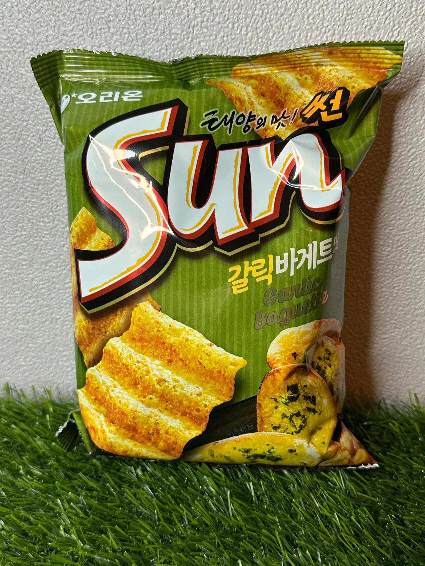 Garlic Bread Sun Chips (S. Korea)