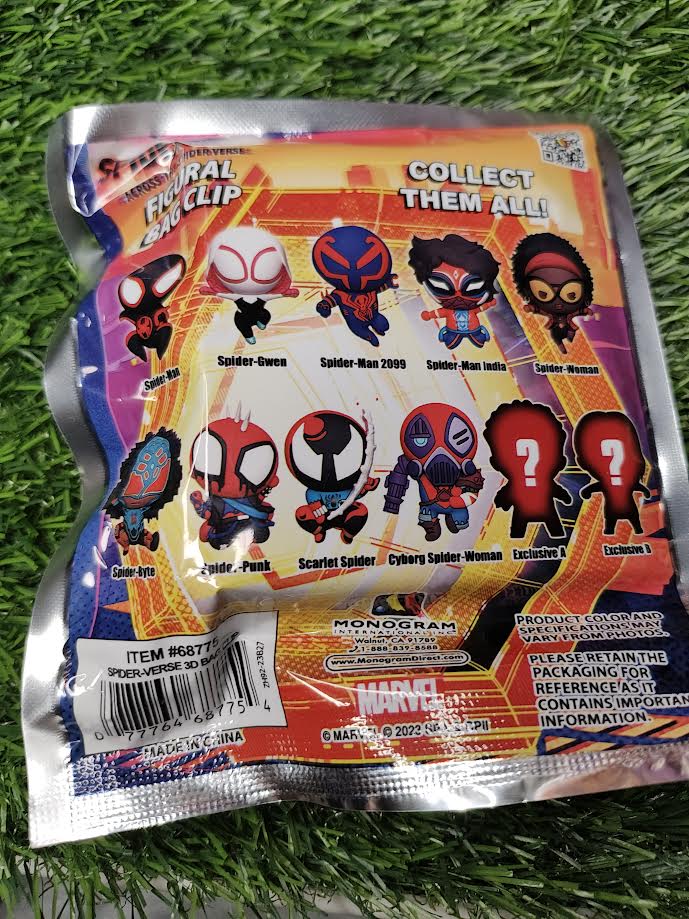 Spiderman mystery figure bag clip