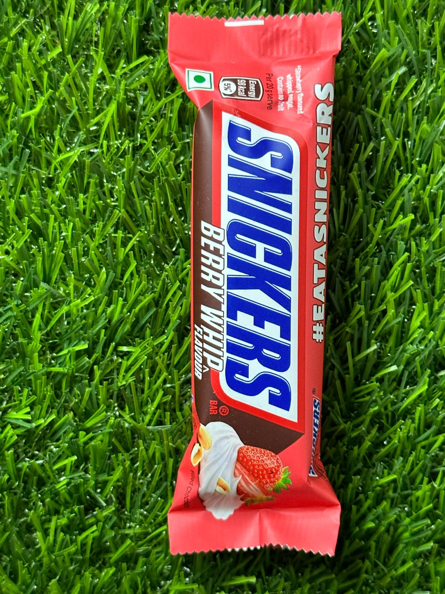 Snickers Strawberry (India)