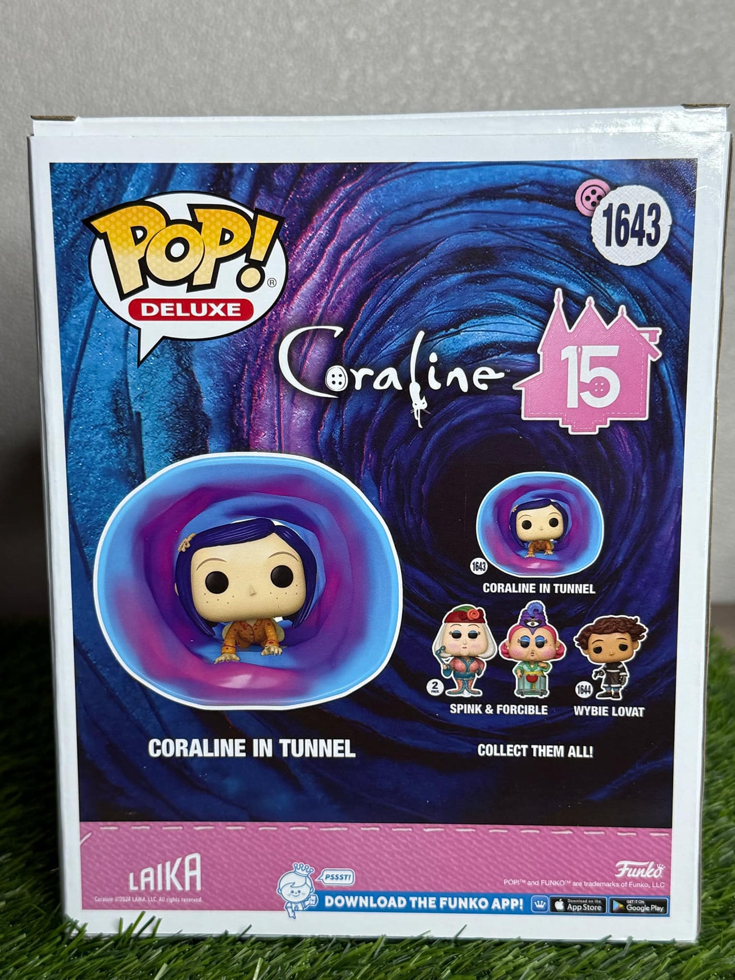 Coraline in Tunnel 15th anniversary Deluxe Pop!