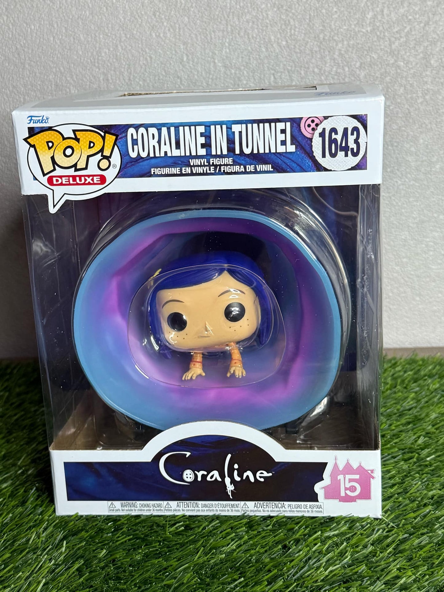 Coraline in Tunnel 15th anniversary Deluxe Pop!